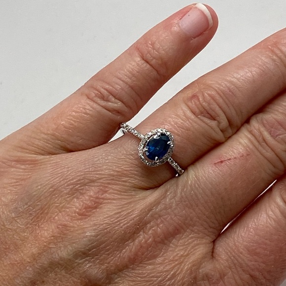 10K White Gold Oval Shape Blue Sapphire and Diamond Halo Ring NEW - Picture 3 of 15